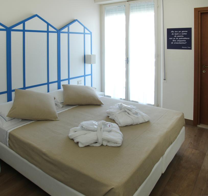 Mini hotel Rimini Bagian luar foto